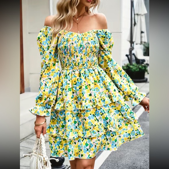 Dresses & Skirts - Boho floral print lantern sleeve shirred layered dress